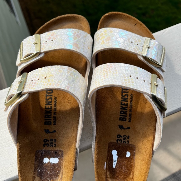 Birkenstock Shoes - NWOT Birkenstock Arizona Python Snake print sandals, size 39